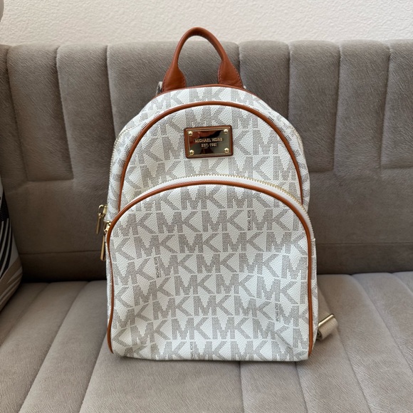 Michael Kors MK Jet Set Monogram Backpack Vanilla - Picture 1 of 10